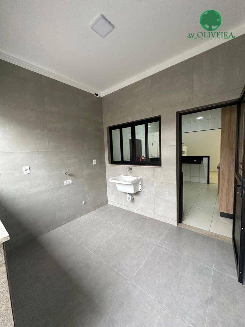 Casa à venda com 3 quartos, 200m² - Foto 8