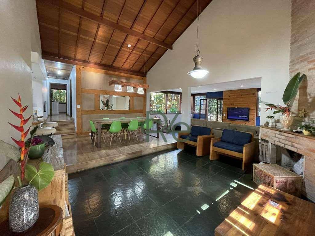 Casa de Condomínio à venda com 4 quartos, 220m² - Foto 9