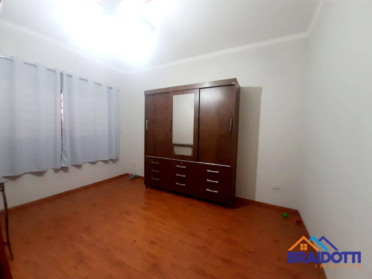 Casa à venda com 4 quartos, 216m² - Foto 15