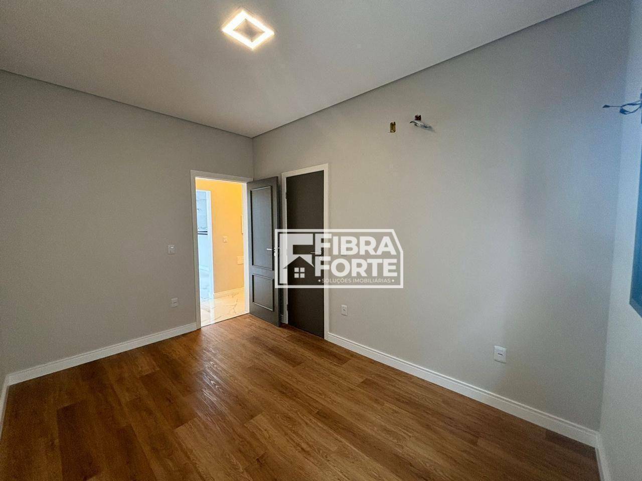 Casa de Condomínio para alugar com 3 quartos, 187m² - Foto 3