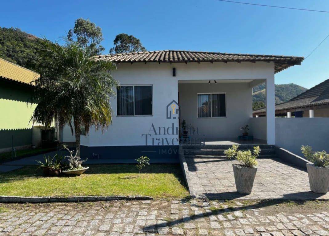 Casa de Condomínio à venda com 3 quartos, 153m² - Foto 1