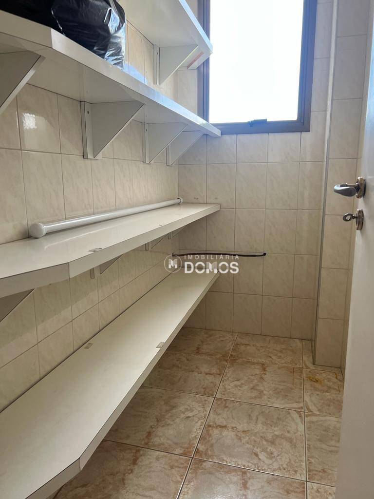 Apartamento para alugar com 4 quartos, 315m² - Foto 20