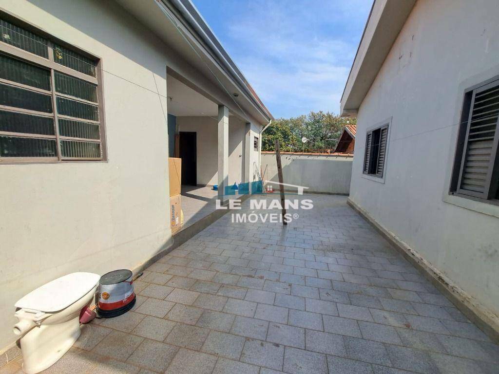 Casa à venda com 5 quartos, 160m² - Foto 18