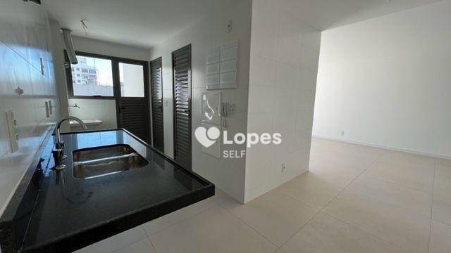 Cobertura à venda com 3 quartos, 228m² - Foto 4