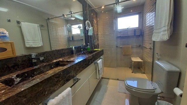 Apartamento à venda com 3 quartos, 212m² - Foto 13