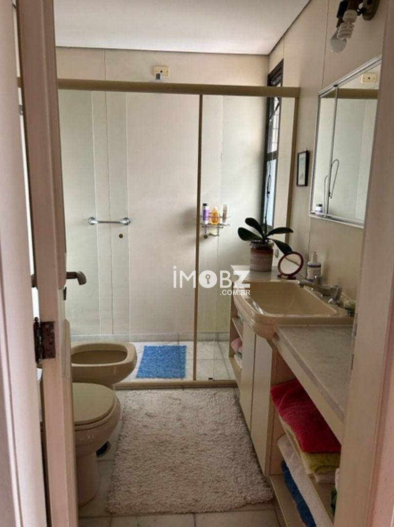 Apartamento à venda com 3 quartos, 136m² - Foto 12