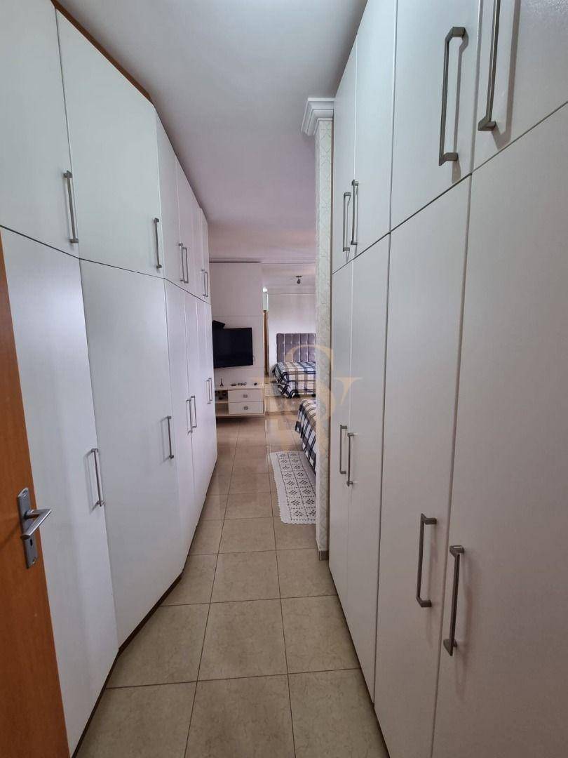 Apartamento à venda com 3 quartos, 174m² - Foto 8