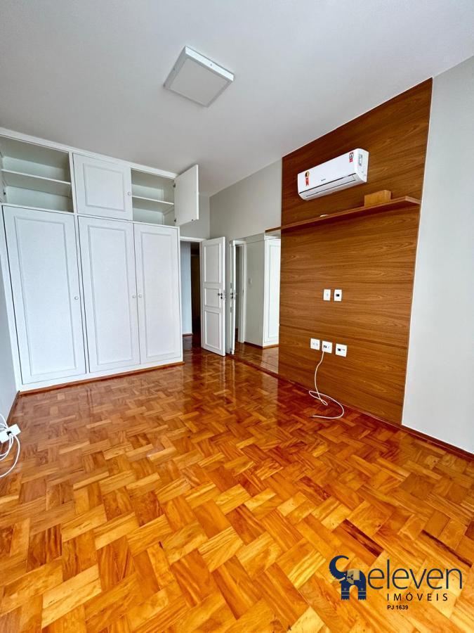 Apartamento à venda com 4 quartos - Foto 2