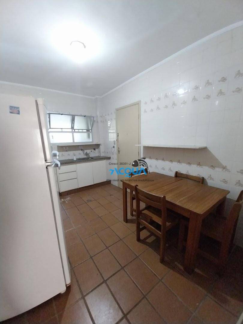 Apartamento à venda com 3 quartos, 120m² - Foto 2