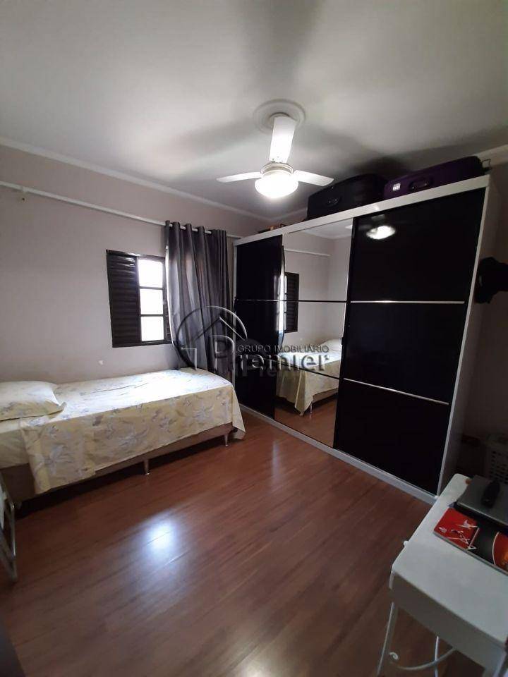 Casa à venda com 3 quartos, 185m² - Foto 4