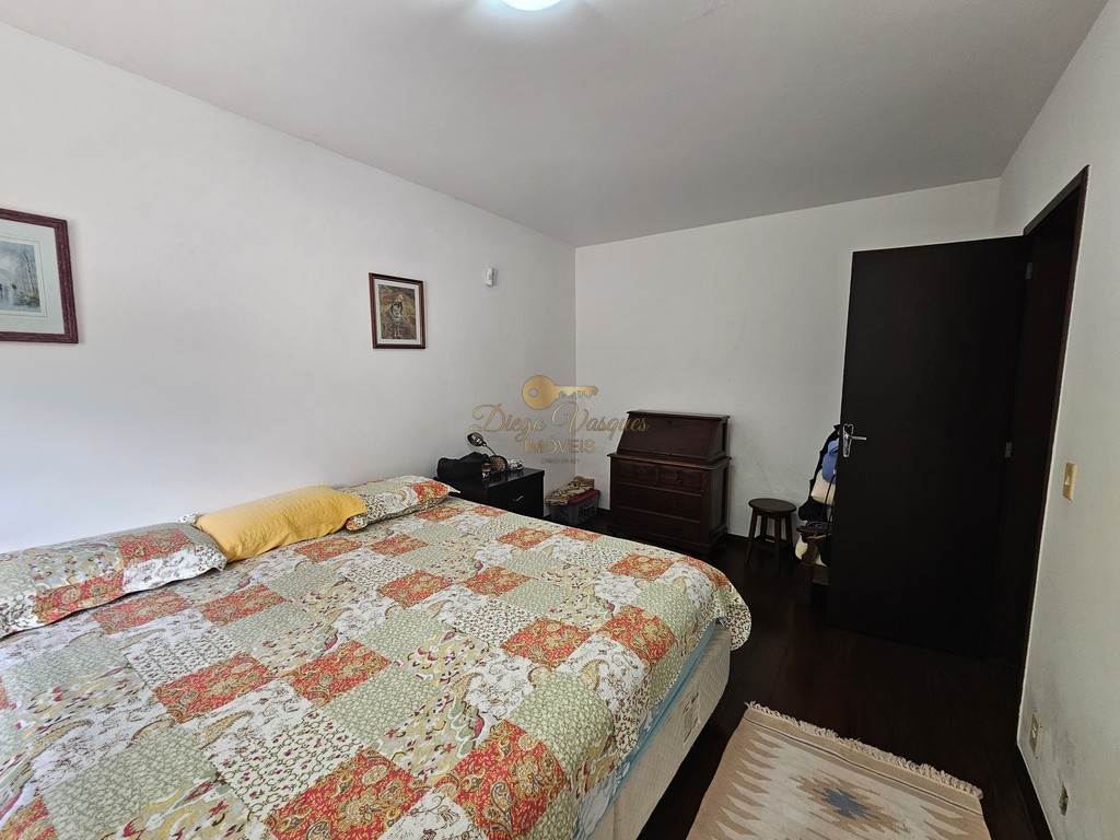 Casa à venda com 3 quartos, 200m² - Foto 27