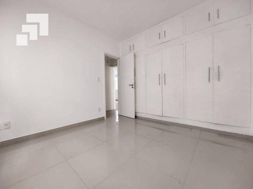 Apartamento à venda com 4 quartos, 164m² - Foto 17