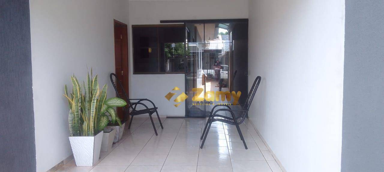 Casa à venda com 3 quartos, 100m² - Foto 3