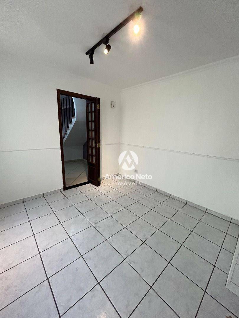 Sobrado à venda com 3 quartos, 174m² - Foto 5