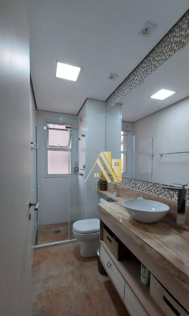 Apartamento à venda com 3 quartos, 123m² - Foto 3