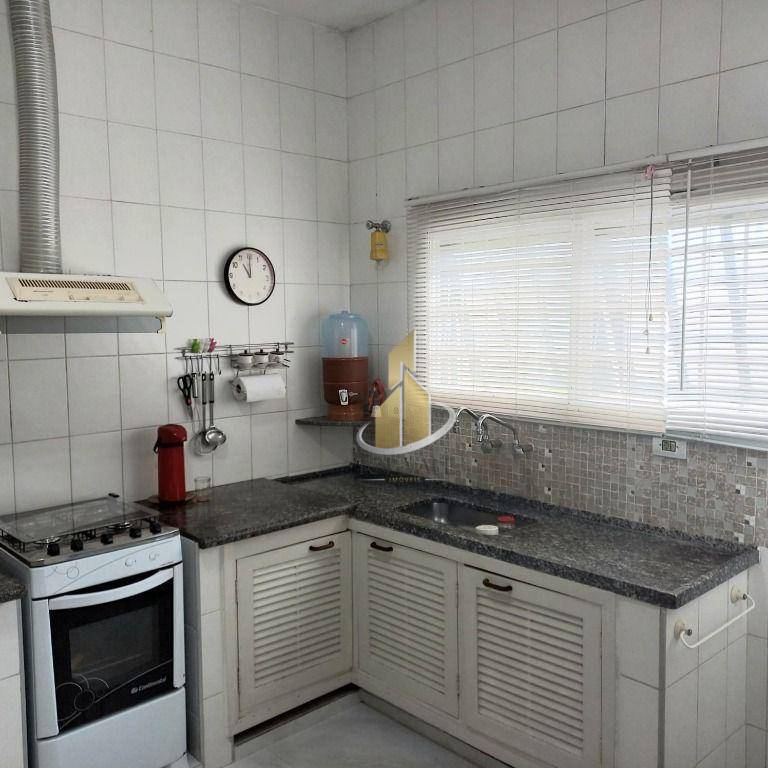 Casa à venda com 5 quartos, 320m² - Foto 10