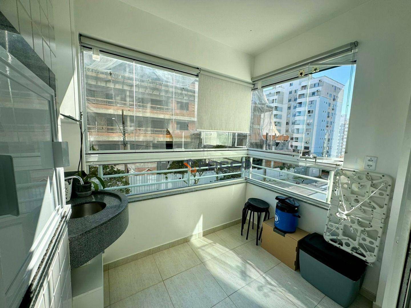 Apartamento à venda com 2 quartos, 76m² - Foto 15