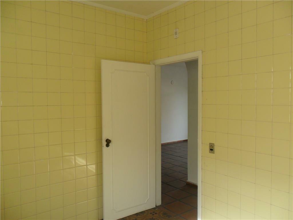 Sobrado à venda e aluguel com 3 quartos, 200m² - Foto 23