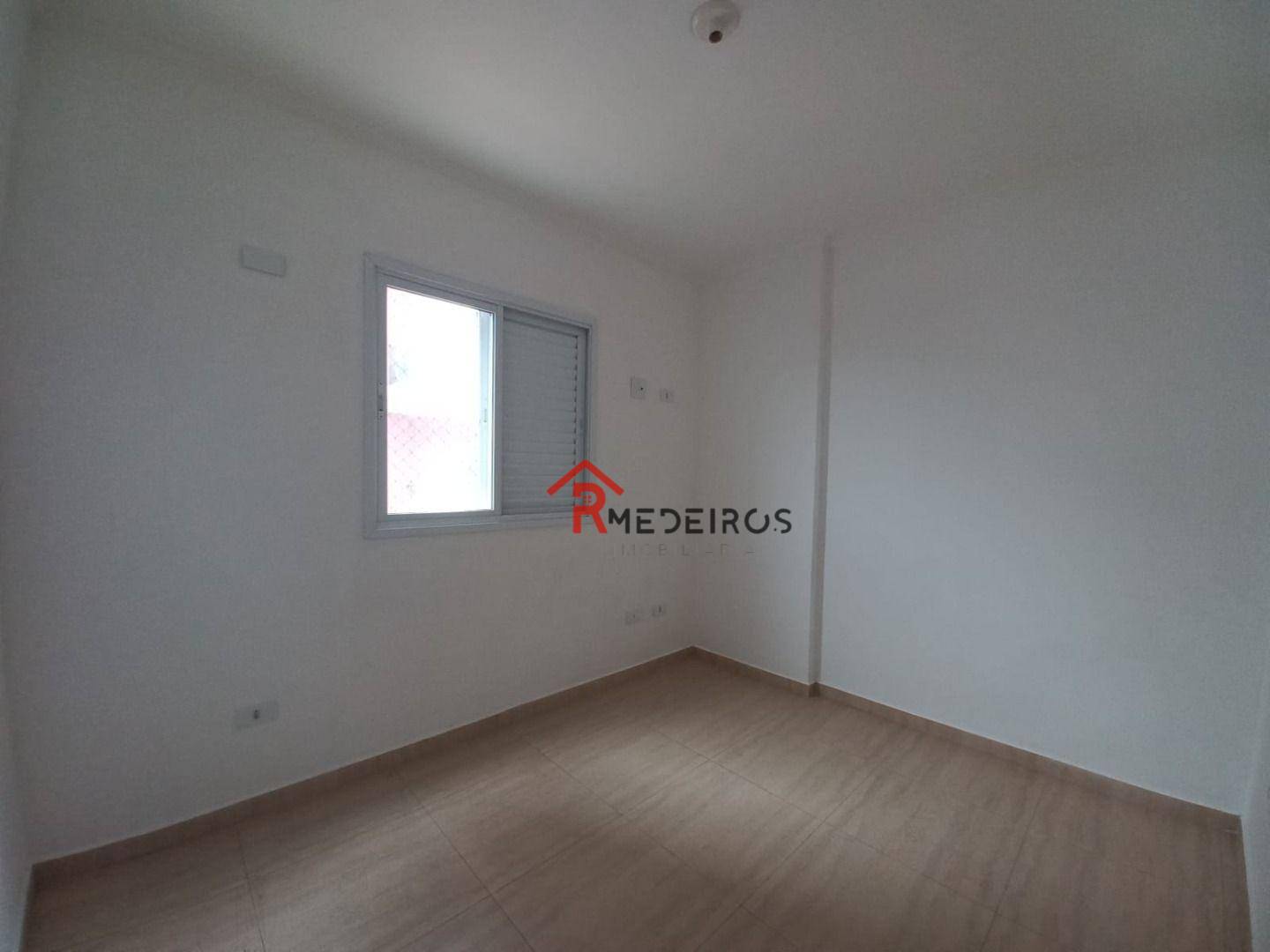 Apartamento à venda com 2 quartos, 70m² - Foto 11