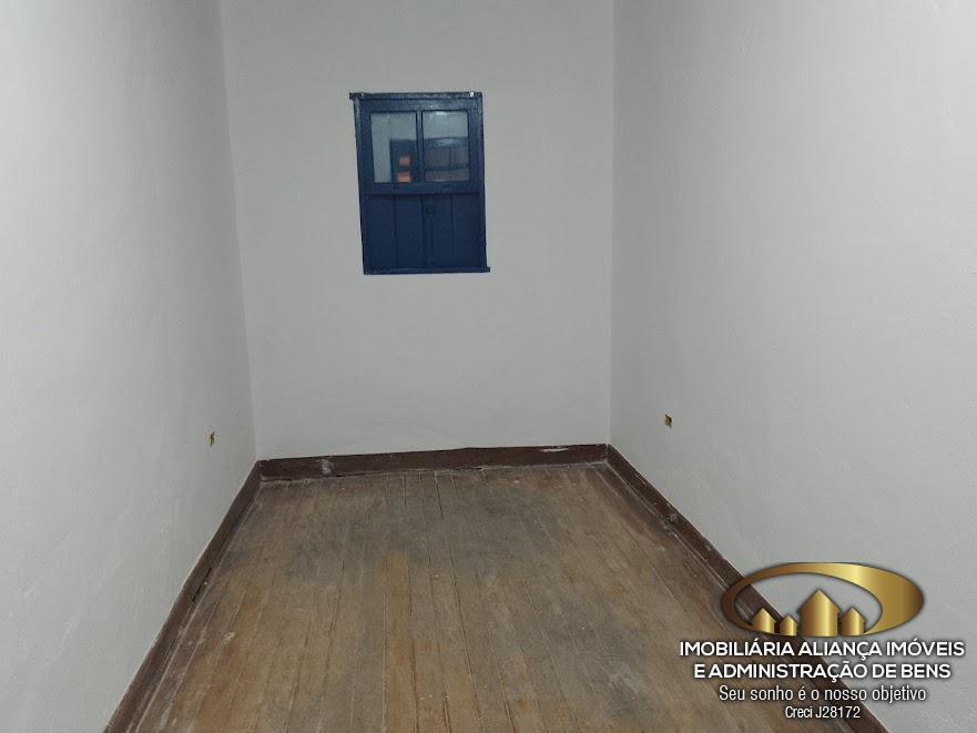 Casa para alugar com 4 quartos, 250m² - Foto 21