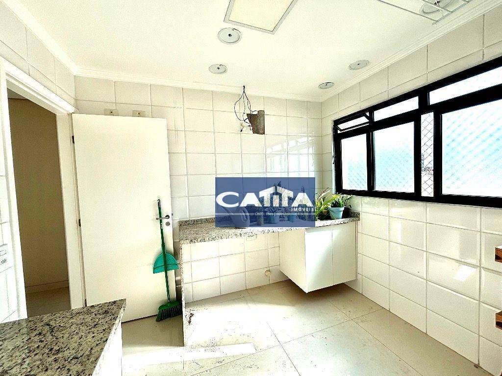 Apartamento para alugar com 3 quartos, 160m² - Foto 22