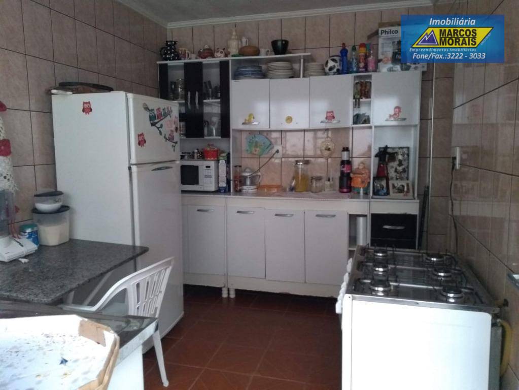 Casa à venda com 2 quartos, 160m² - Foto 3