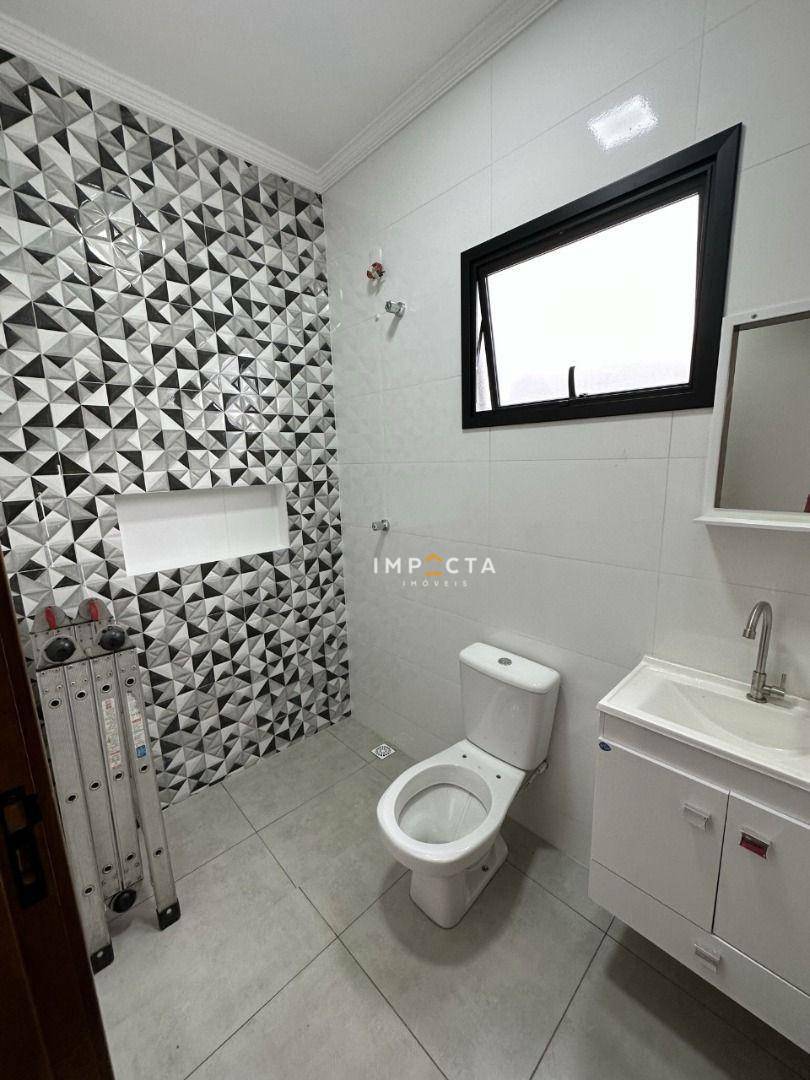 Casa à venda com 2 quartos, 70m² - Foto 9