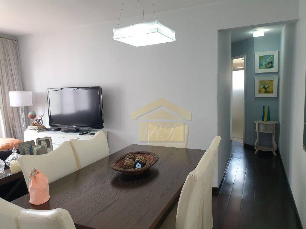 Apartamento à venda com 2 quartos, 67m² - Foto 4