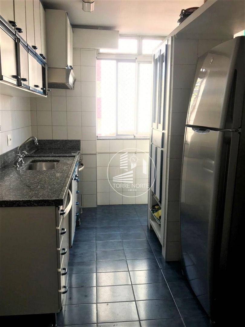 Apartamento à venda com 3 quartos, 110m² - Foto 8