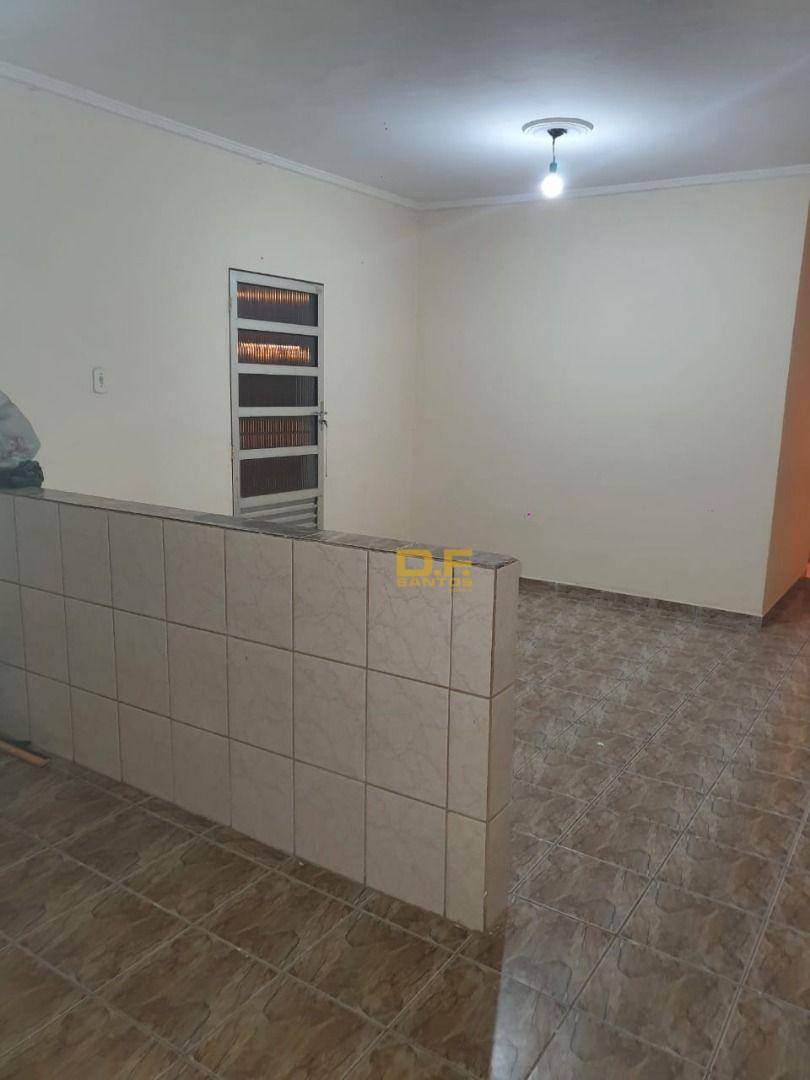 Casa à venda com 4 quartos, 300m² - Foto 3