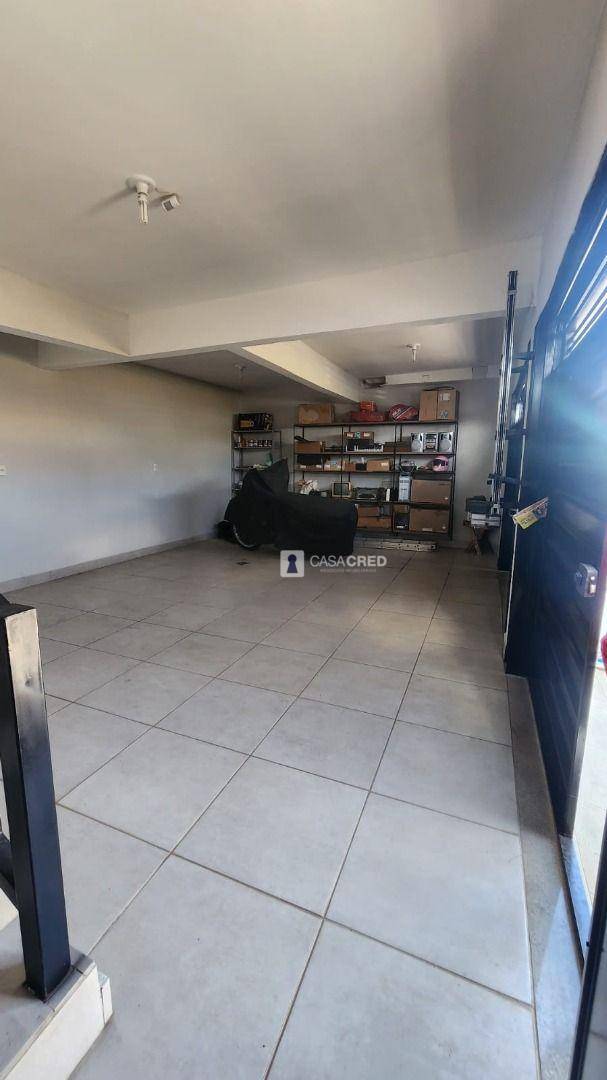 Casa à venda com 3 quartos, 175m² - Foto 2
