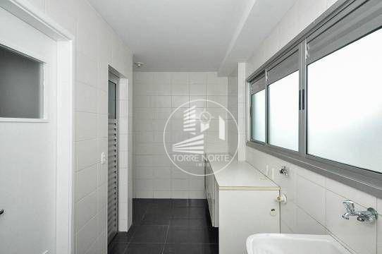 Apartamento à venda com 3 quartos, 176m² - Foto 52