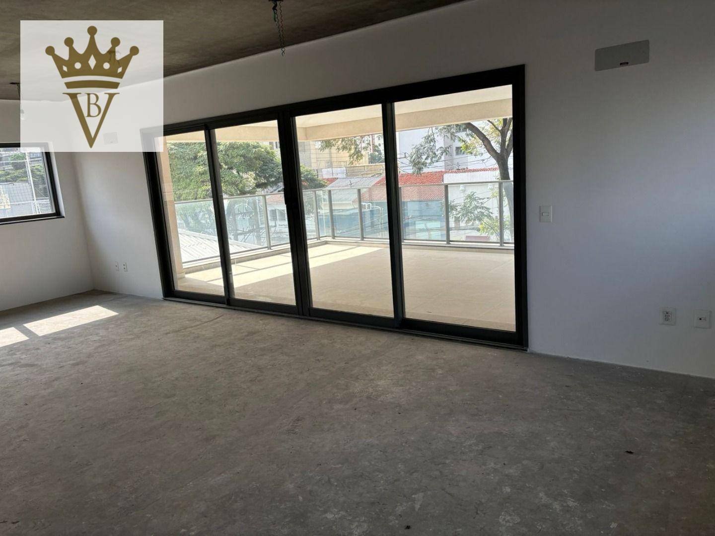 Apartamento à venda com 4 quartos, 246m² - Foto 5