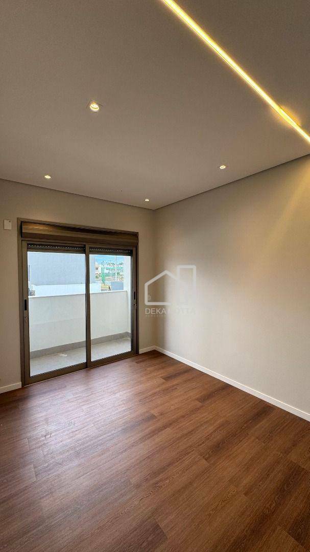 Casa à venda com 3 quartos, 306m² - Foto 9