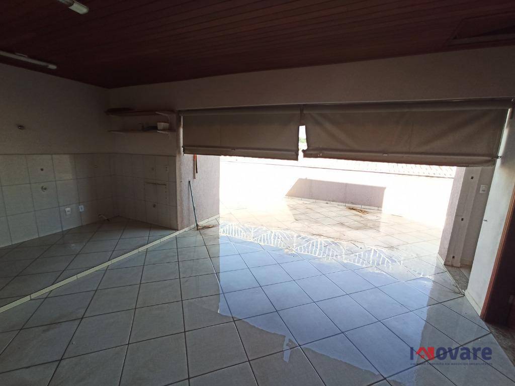 Sobrado à venda com 4 quartos, 240m² - Foto 18