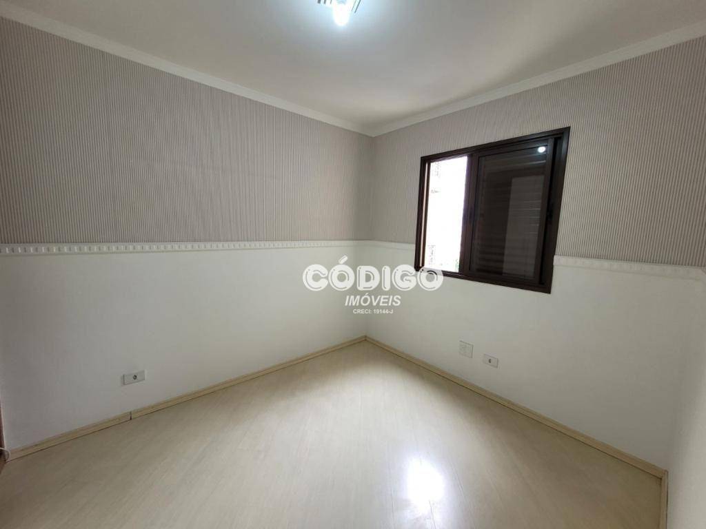 Apartamento à venda com 3 quartos, 97m² - Foto 11