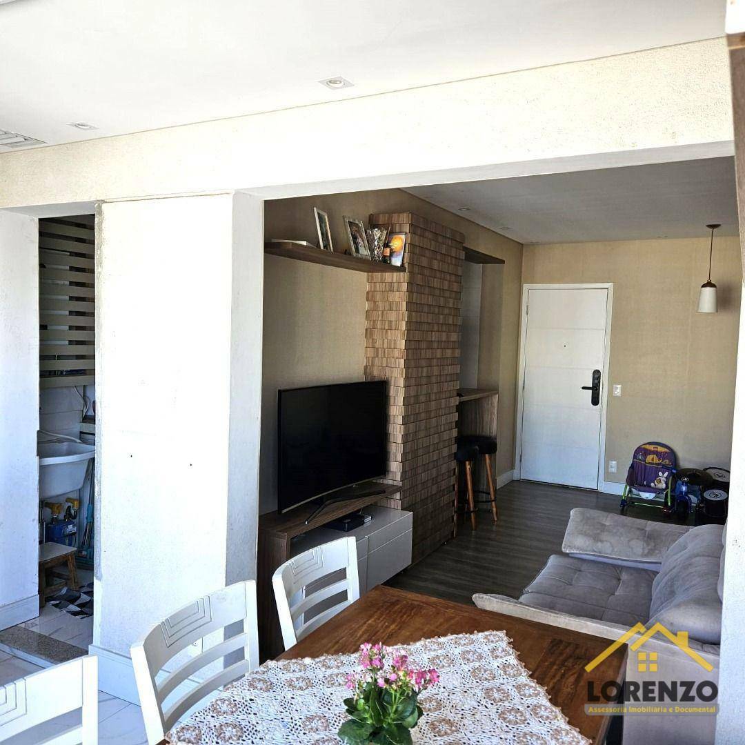 Apartamento à venda com 2 quartos, 77m² - Foto 6