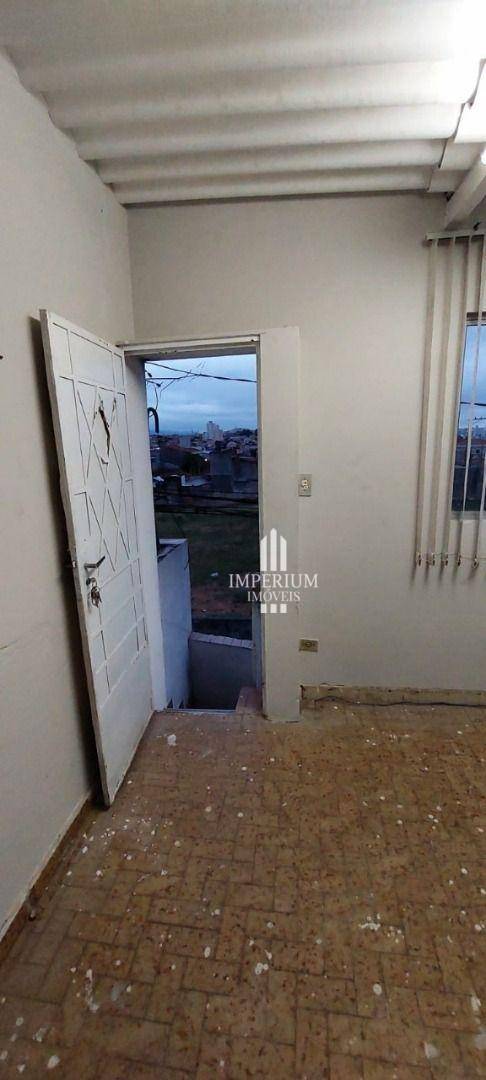 Sobrado à venda com 3 quartos, 134m² - Foto 2