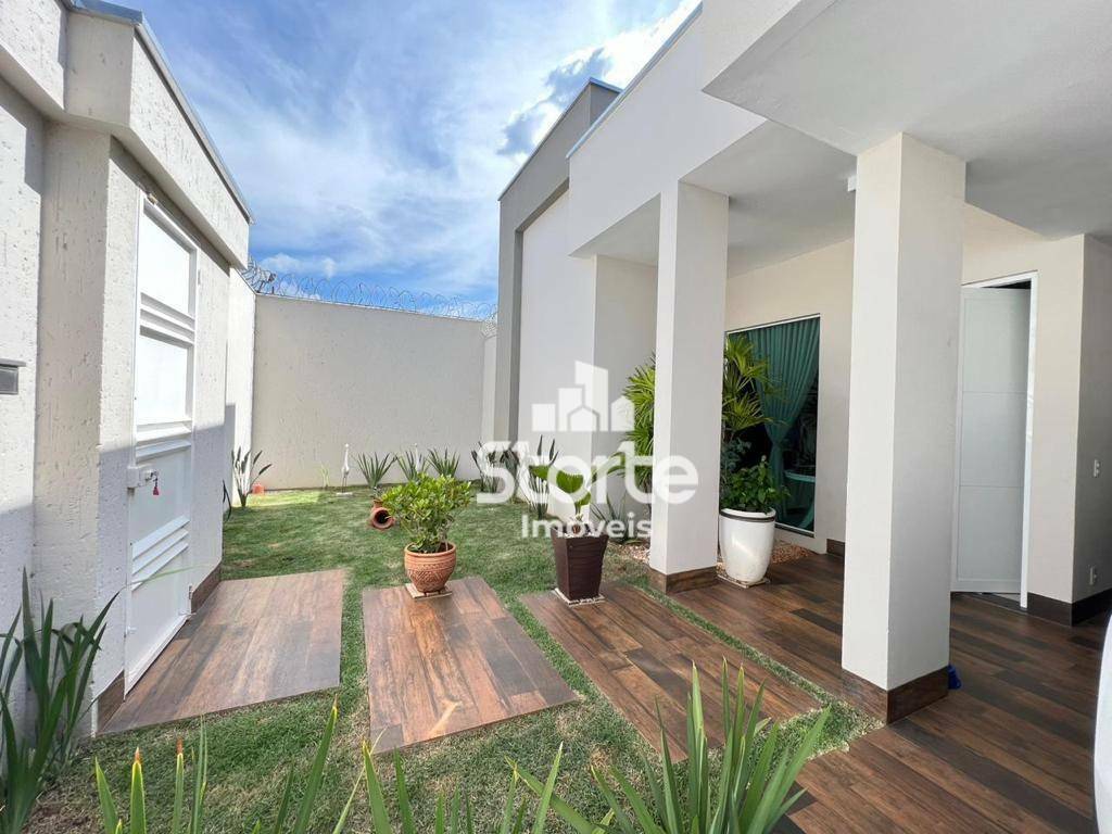 Casa à venda com 3 quartos, 257m² - Foto 7