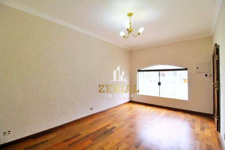 Sobrado à venda com 3 quartos, 207m² - Foto 1