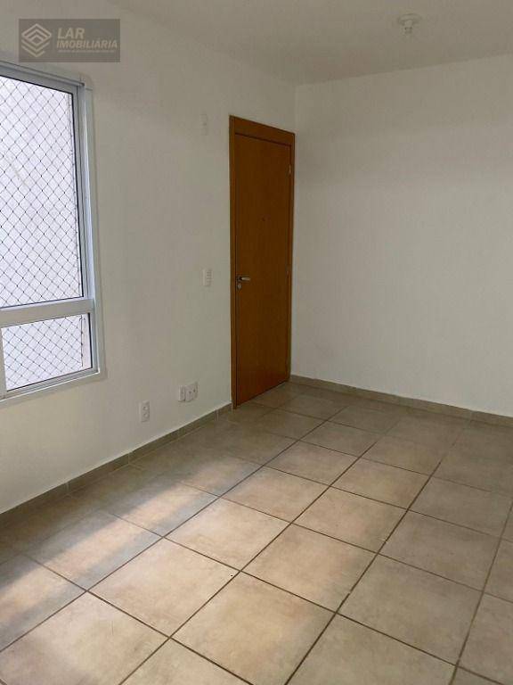 Apartamento para alugar com 2 quartos, 45m² - Foto 6
