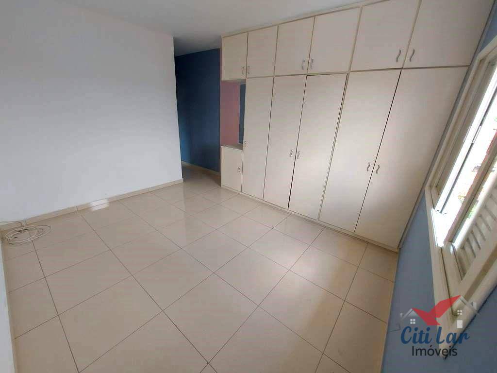 Sobrado à venda e aluguel com 3 quartos, 250m² - Foto 42