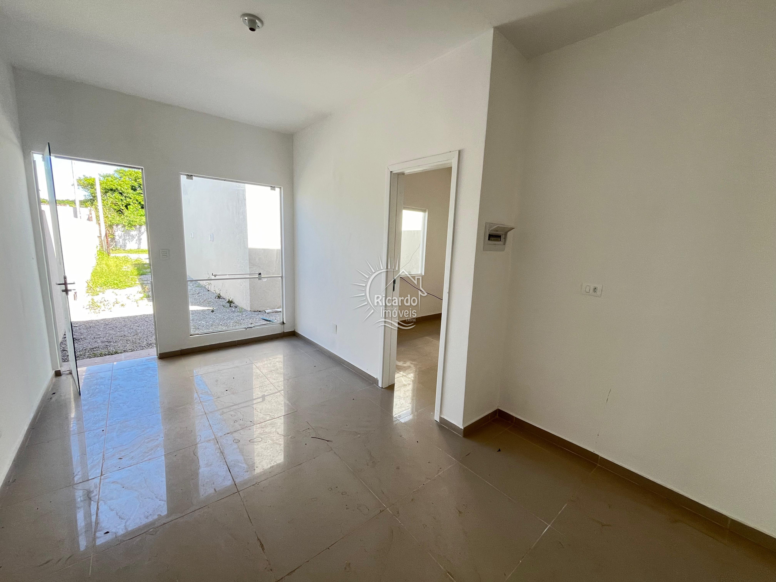 Casa à venda com 3 quartos, 55m² - Foto 8