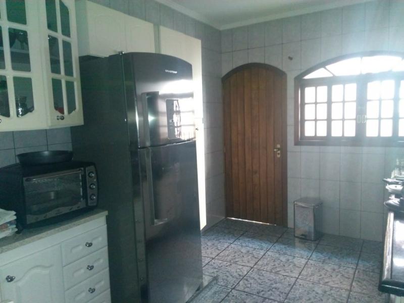 Sobrado à venda com 3 quartos, 200m² - Foto 6