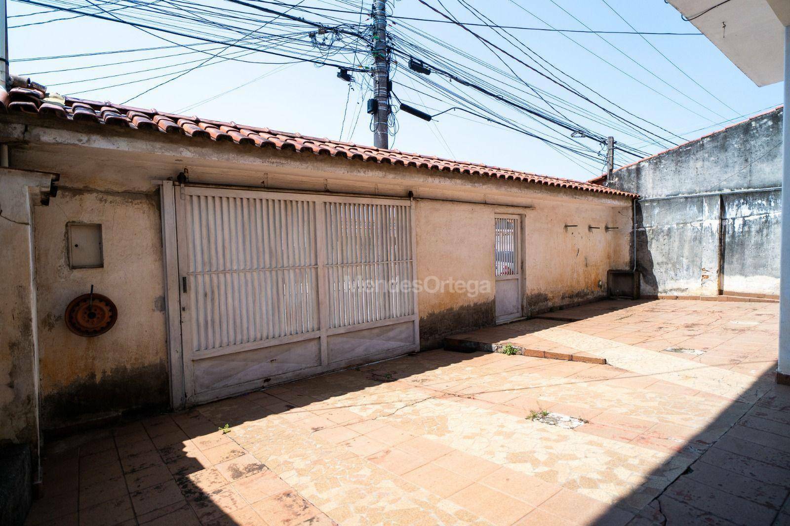 Casa à venda e aluguel com 3 quartos, 281m² - Foto 15