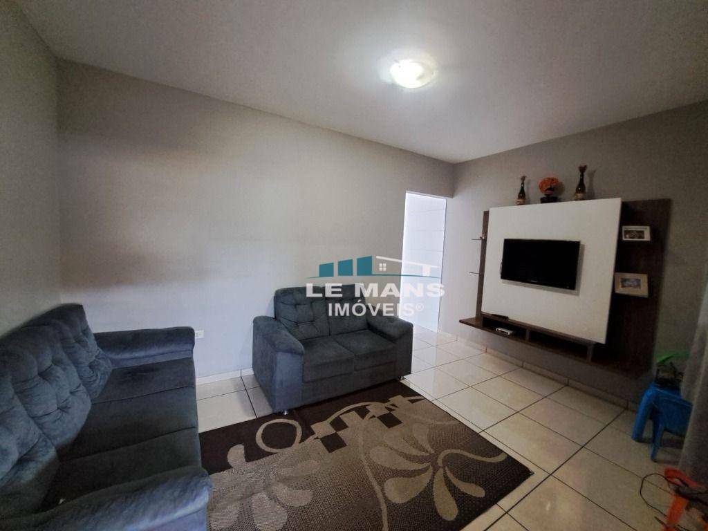 Casa à venda com 2 quartos, 120m² - Foto 9