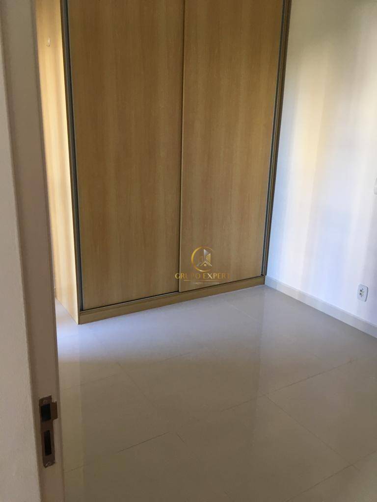 Apartamento para alugar com 2 quartos, 74m² - Foto 12