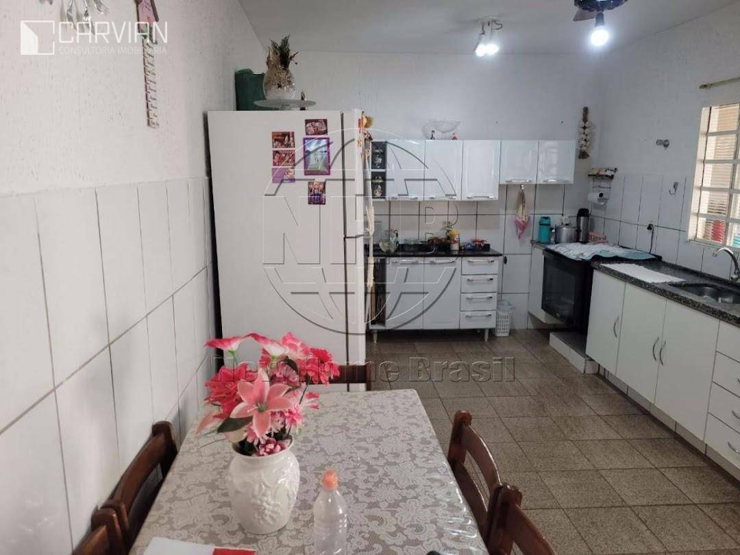 Casa à venda com 3 quartos, 185m² - Foto 16