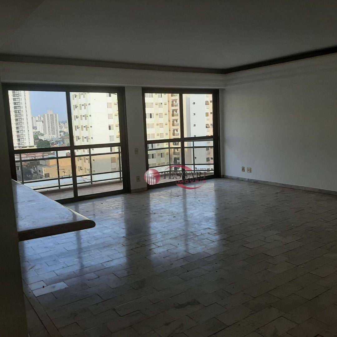 Apartamento à venda com 3 quartos, 167m² - Foto 4