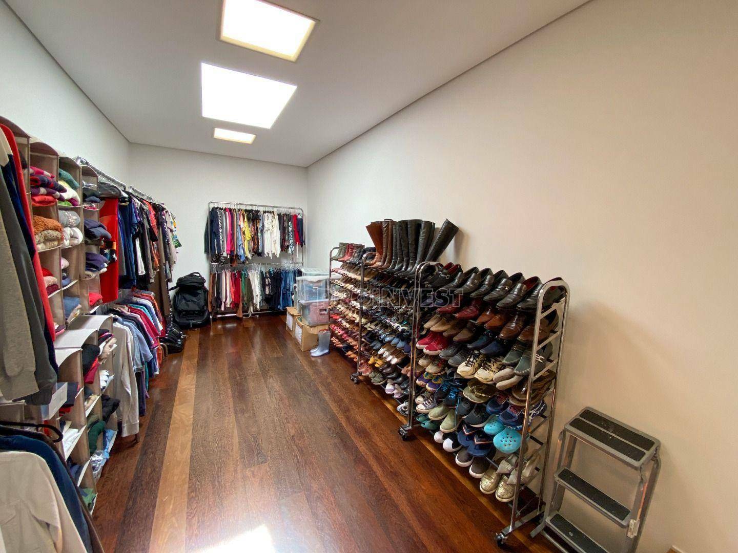 Casa de Condomínio à venda com 3 quartos, 426m² - Foto 52